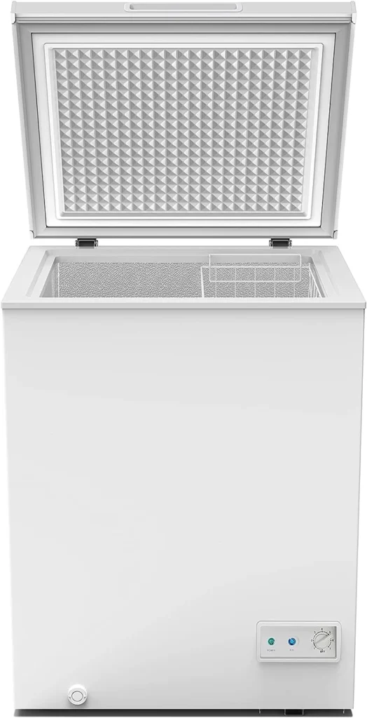 The avanti chest freezer 3.5 features a stay open lid